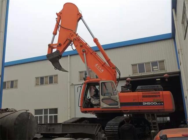 挖掘機(jī)巖石臂，挖掘機(jī)巖石臂廠家，挖掘機(jī)改裝巖石臂